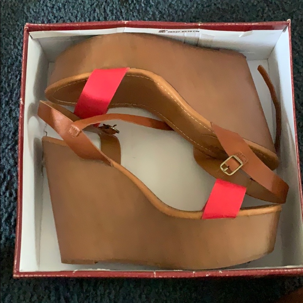 Pink and Brown simple wedge